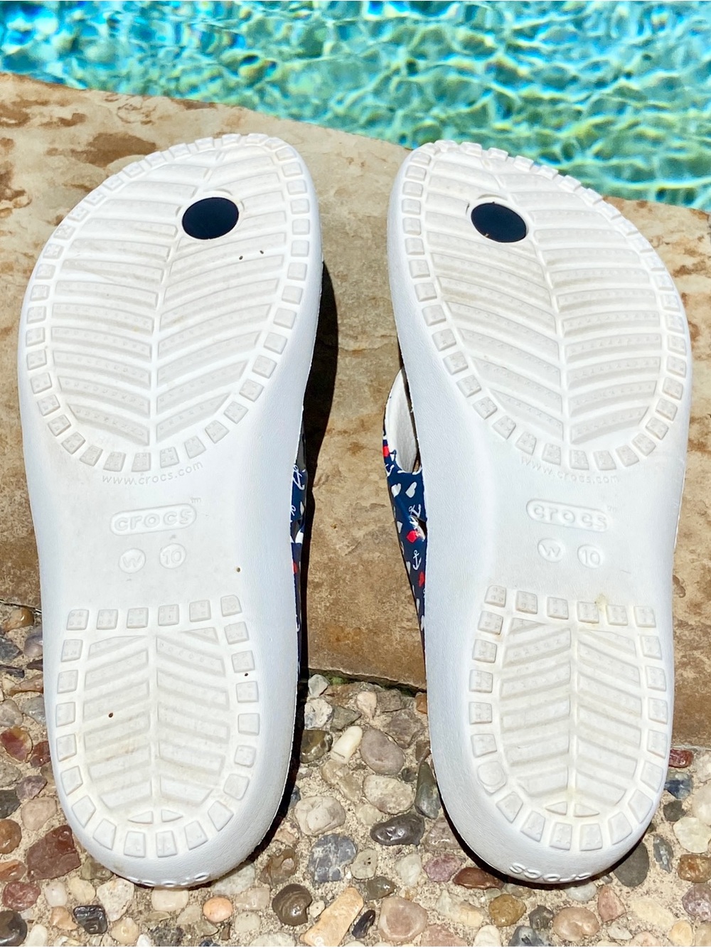 Crocs - Women’s Kadee II - Anchor Print - Flip Flop - Nautical - US Womens Sz 10 - Picture 4 of 5